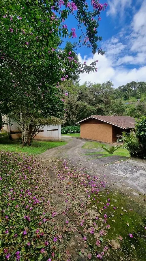 Holiday home Confortavel Casa Com Lareira 10Min Capivari Campos do Jordao